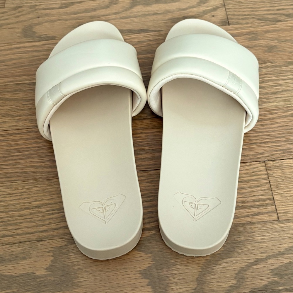 Roxy women’s Slipin Slide sandal - new, size 8